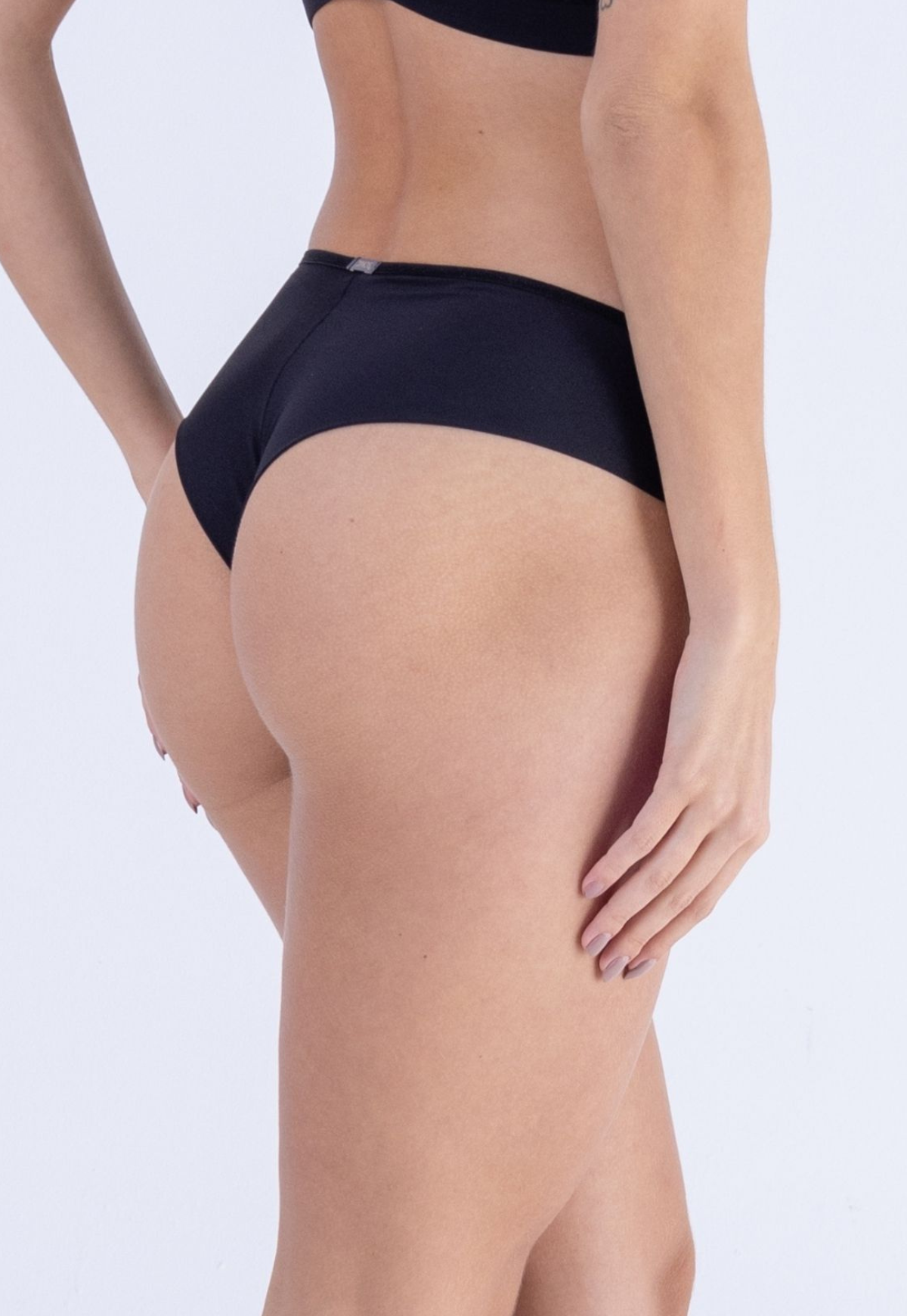 TANGA SIN MARCAS FRENTE DE TUL - NEGRO 2RIOS - 1