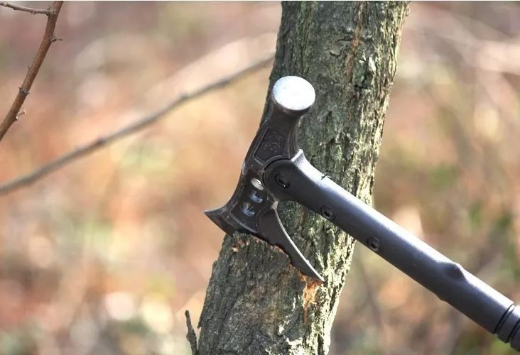 HUIWILL INVENCIBLE HACHA / MARTILLO TÁCTICA TOMAHAWK CON FUNDA AE39 ACERO - 2