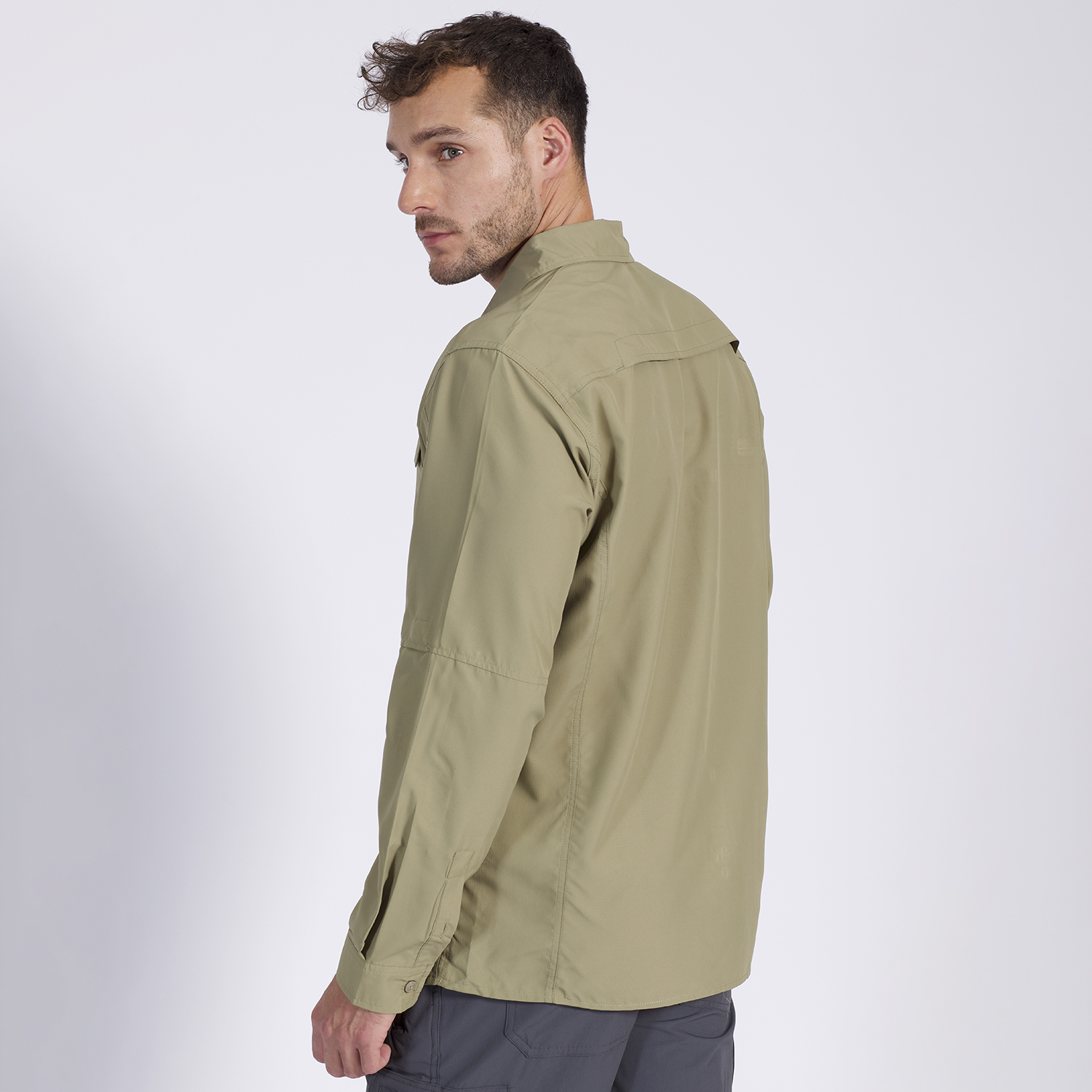 CAMISA OUTDOOR INSITUCIONAL HOMBRE - 2