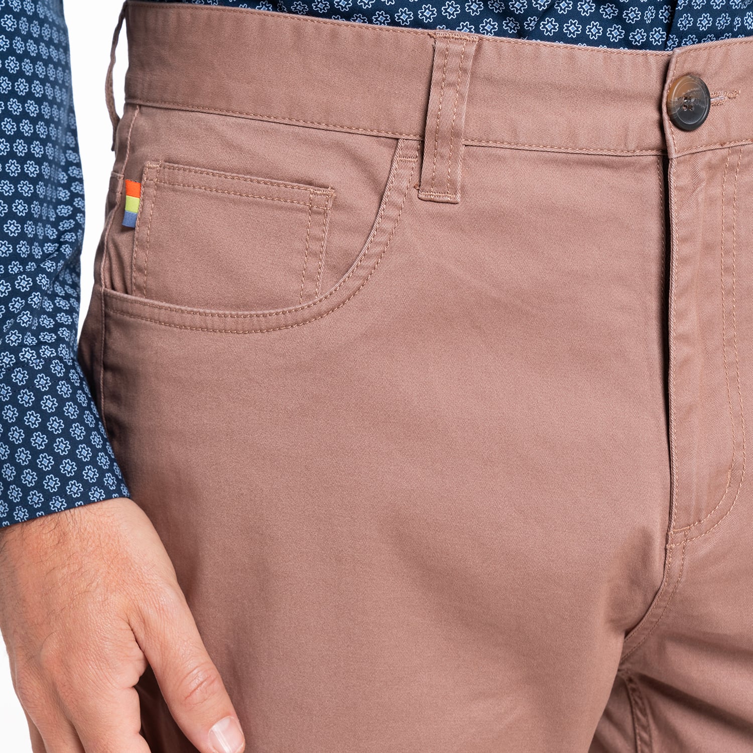 PANTALON 5 BOLSILLO REGULAR FIT | CAFÉ - 3