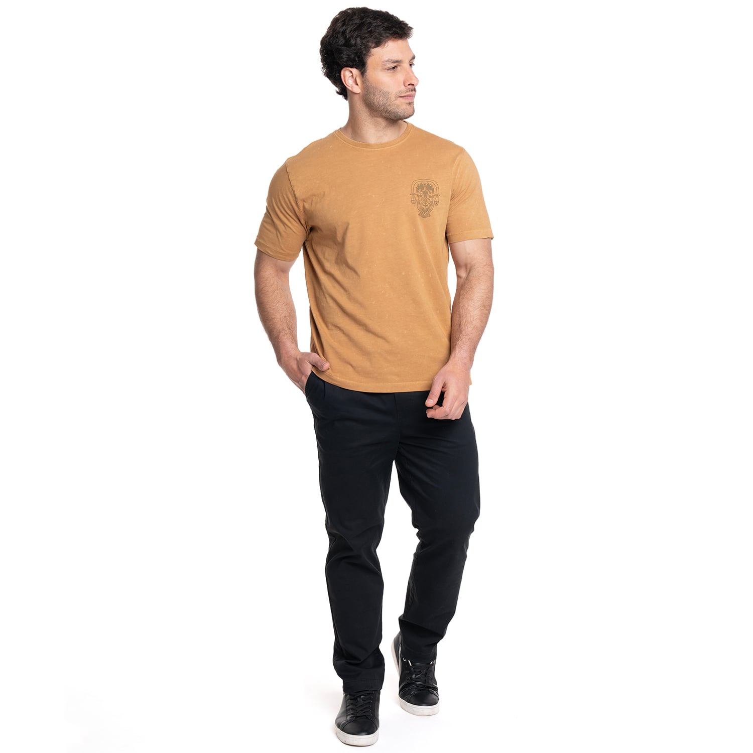 POLERA HOMBRE LOGO MODA CUELLO REDONDO | MOSTAZA - 4