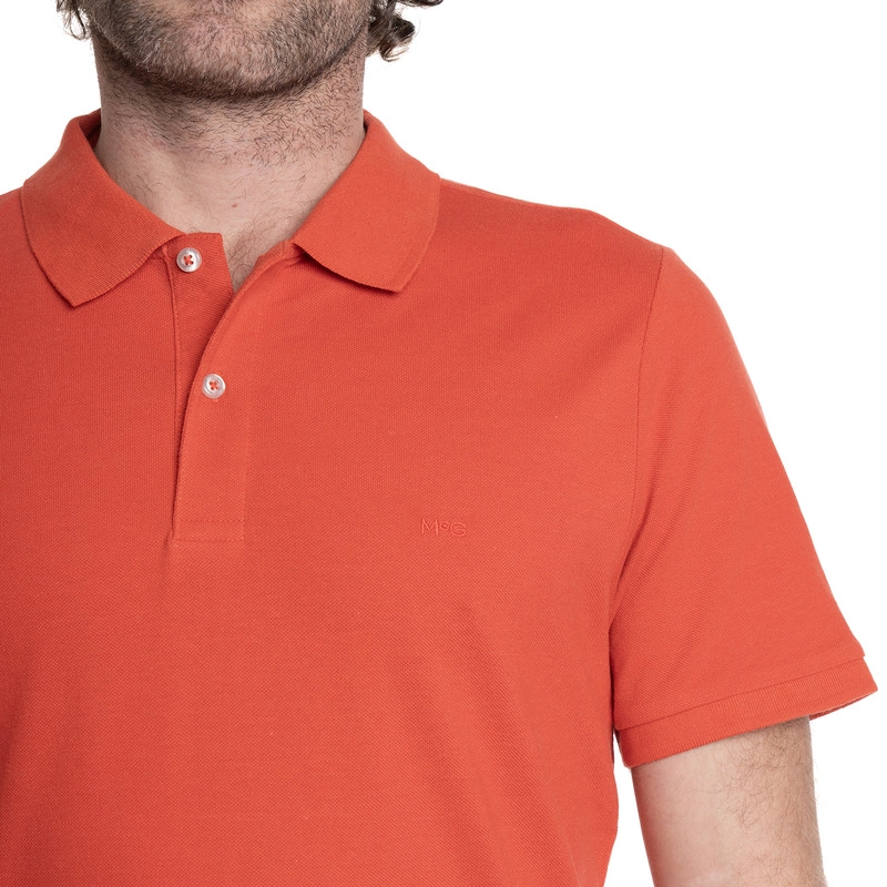 POLERA HOMBRE PIQUE MANGA CORTA LISA HUMPTONS. | CORAL - 3