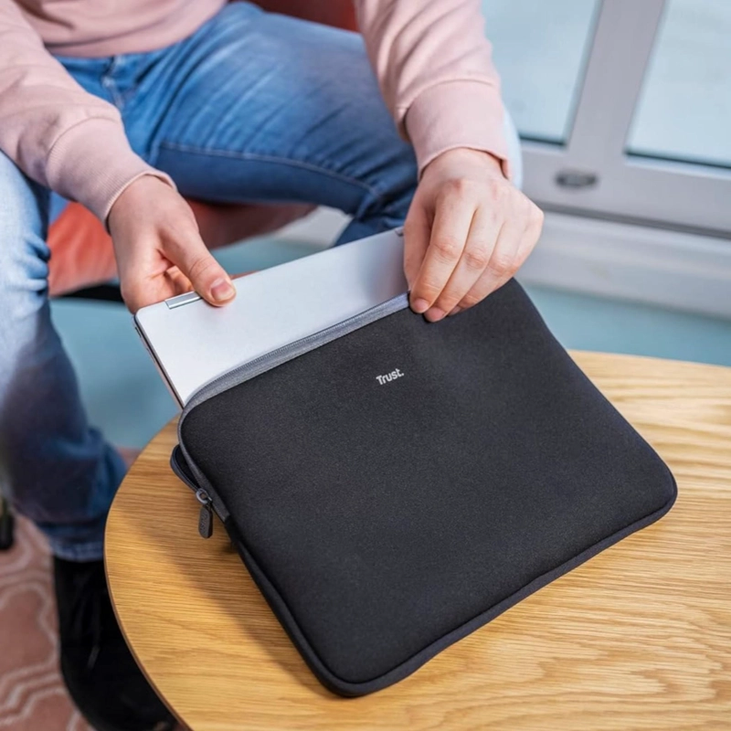FUNDA PARA NOTEBOOKS TRUST PRIMO SOFT SLEEVE 16' MAX BLACK - 5