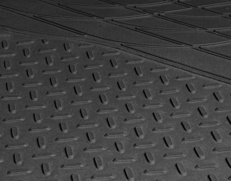 PISO GOMA MALETA MALETERO CON MARCA SUZUKI PARA VEHICULOS - 6