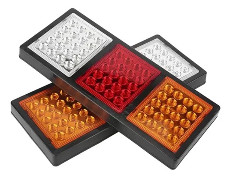 FAROL TRASERO PARA CAMIONES 60 LED BIVOLT 32.2X13.18CM - 6