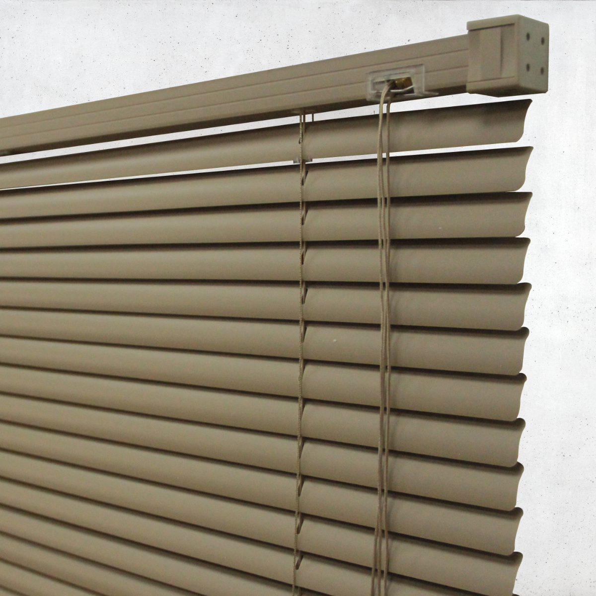 PERSIANA VENECIANA PVC 25MM 180X165 CM MANUAL CAPUCCINO AURA - 5