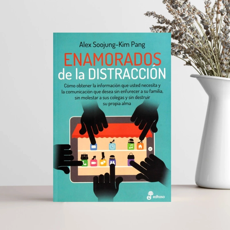 LIBRO ENAMORADOS DE LA DISTRACCION - PANG - 2