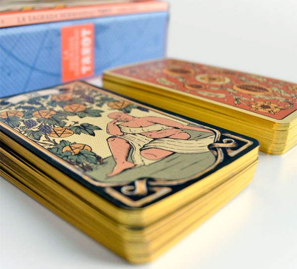 LIBRO TAROT. LA SAGRADA HERMANDAD - ASHAWNEE DUBARRY - 5