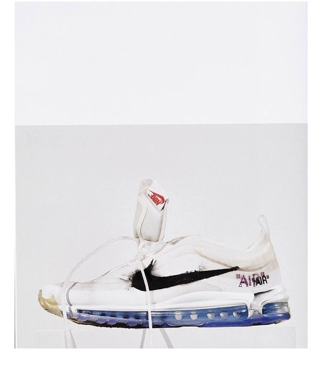 VIRGIL ABLOH, NIKE DE EDITORIAL TASCHEN - 4