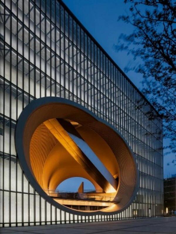 40 - CONTEMPORARY JAPANESE ARCHITECTURE - 3