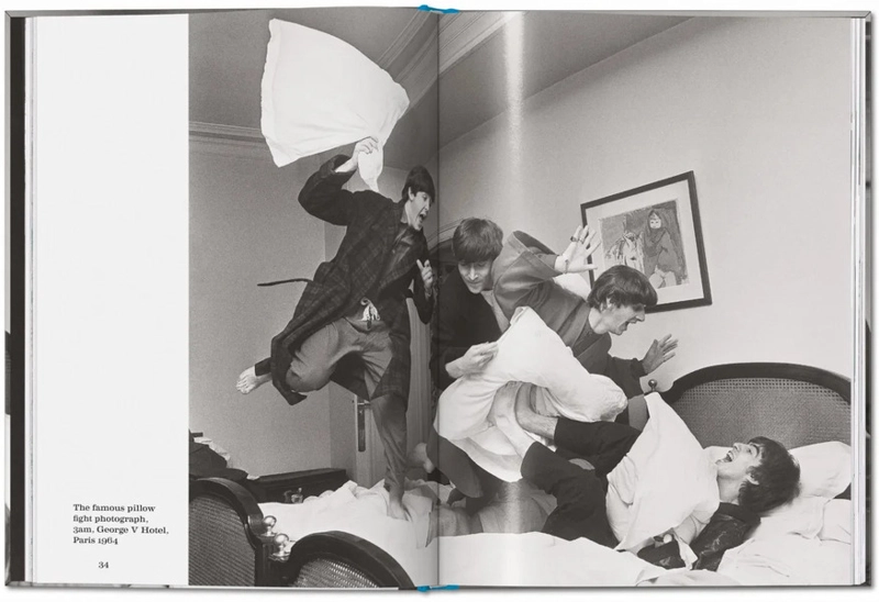 HARRY BENSON. THE BEATLES - 4