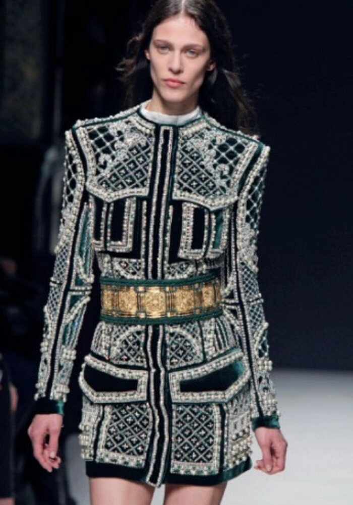 PEQUEÑO LIBRO DE BALMAIN - 5