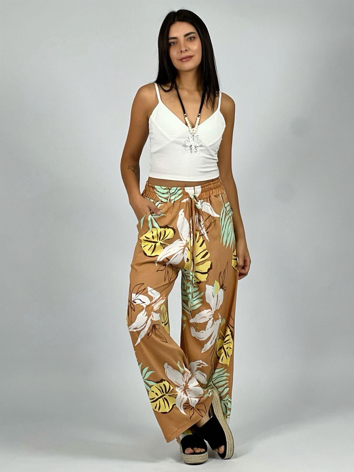 Pantalón estampado hojas