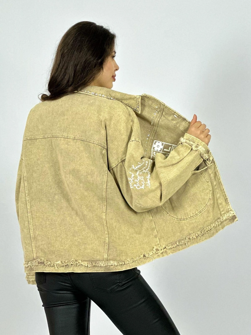CHAQUETA MEZCLILLA TACHAS Y LETRAS NEGRO - 3