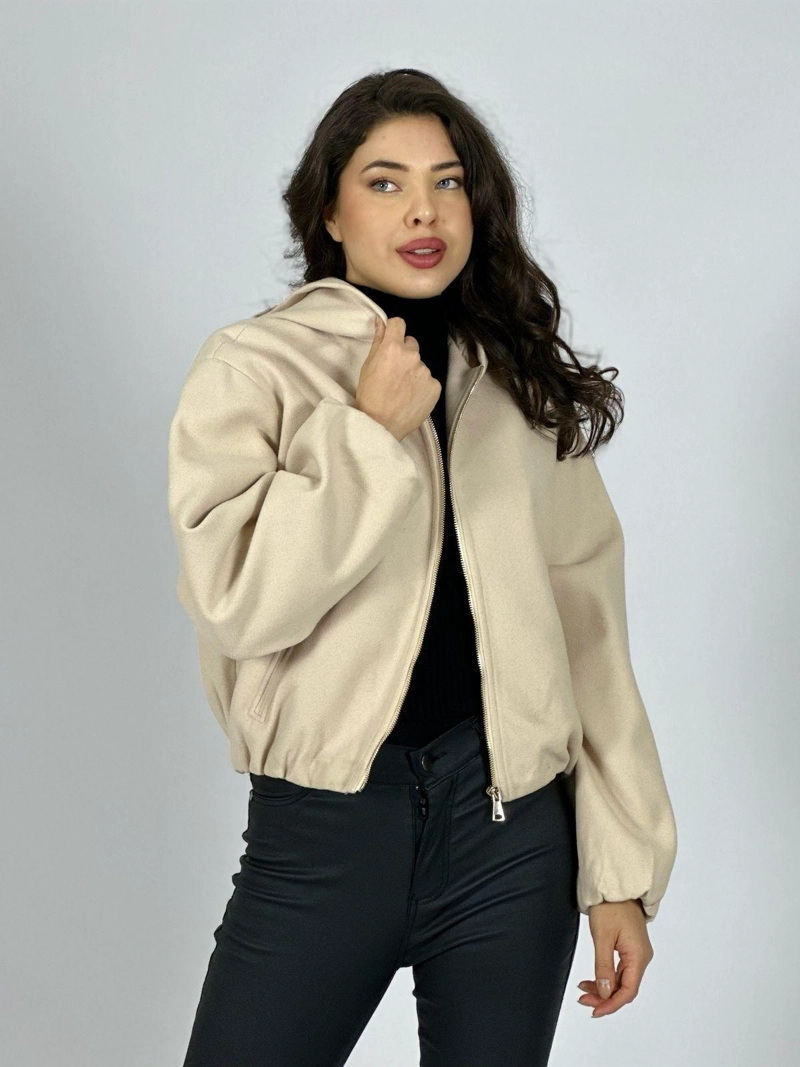 CHAQUETA BOMBER CORTA CON GORRO BURDEO - 3