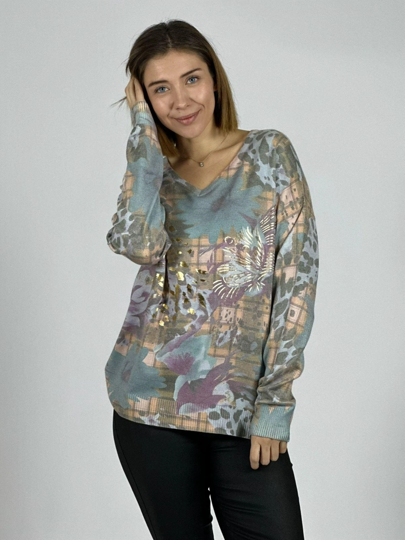 SWEATER CUELLO V FLORES Y PRINT CELESTE - 1