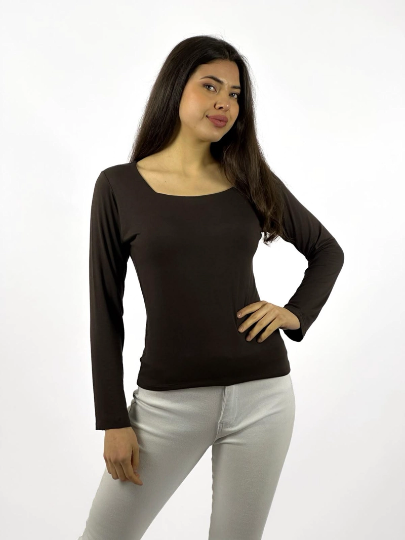 POLERA BASICA CUELLO CUADRADO ROJO - 1