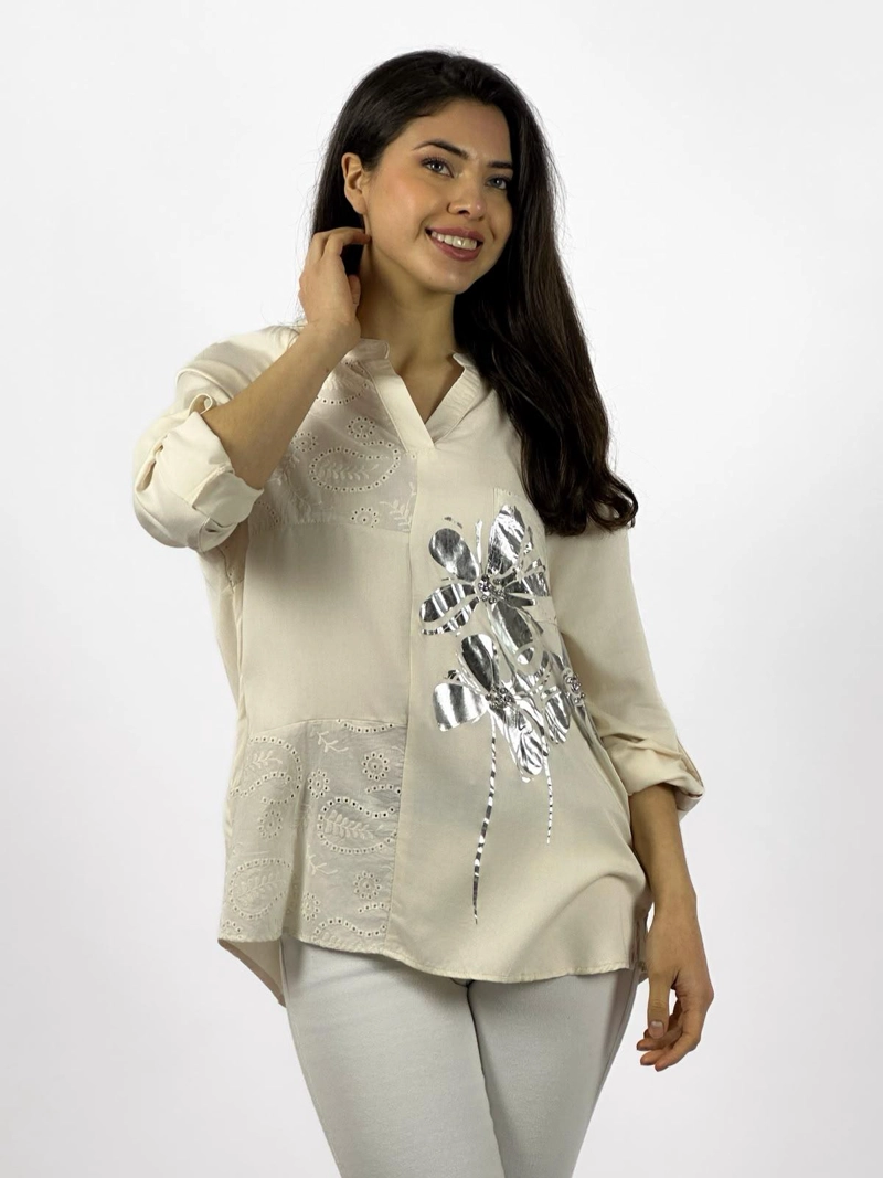 BLUSA DISEÑO BRODERI FLOR PLATEADA BEIGE - 2