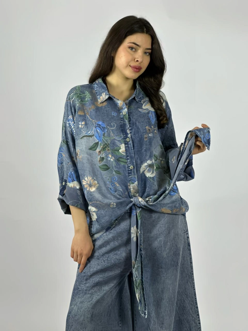 BLUSA DE MEZCLILLA FLOREADA AMARRADA CELESTE - 1