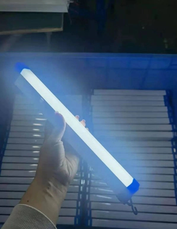LAMPARA DE EMERGENCIA RECARGABLE AMPOLLETA LUZ LED 52CM USB - 4