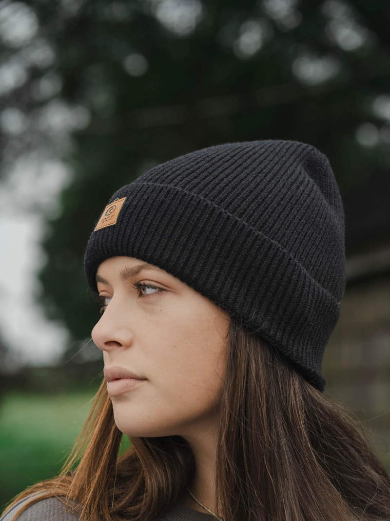 GORRO HORIZON NEGRO MUJER RIP CURL - 1