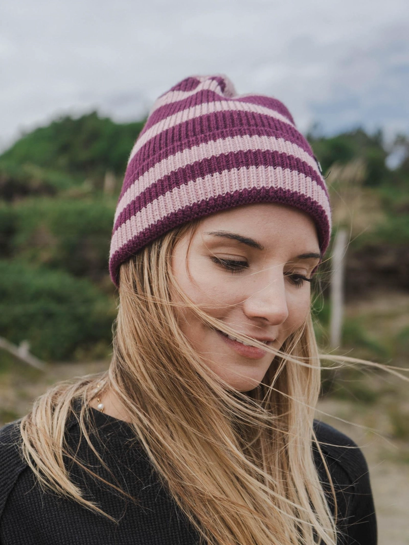 GORRO VIBE MORADO MUJER RIP CURL - 1