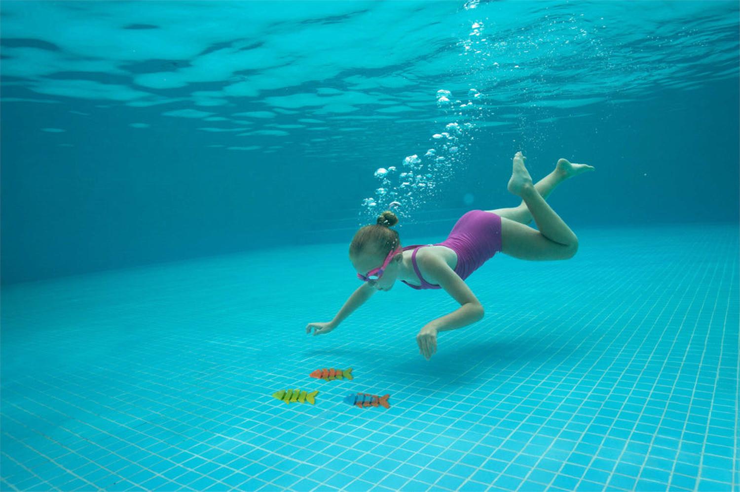 JUGUETE PISCINA BUCEO PARA NIÑOS CON FORMA DE PECES BESTWAY - 5