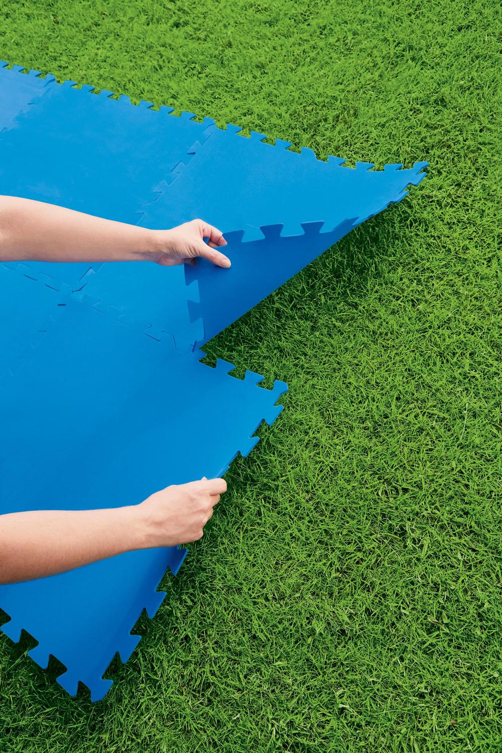 CUBRE PROTECTOR PISO BESTWAY 58220 AZUL EVA PISCINA 50CM X 50CM - 3