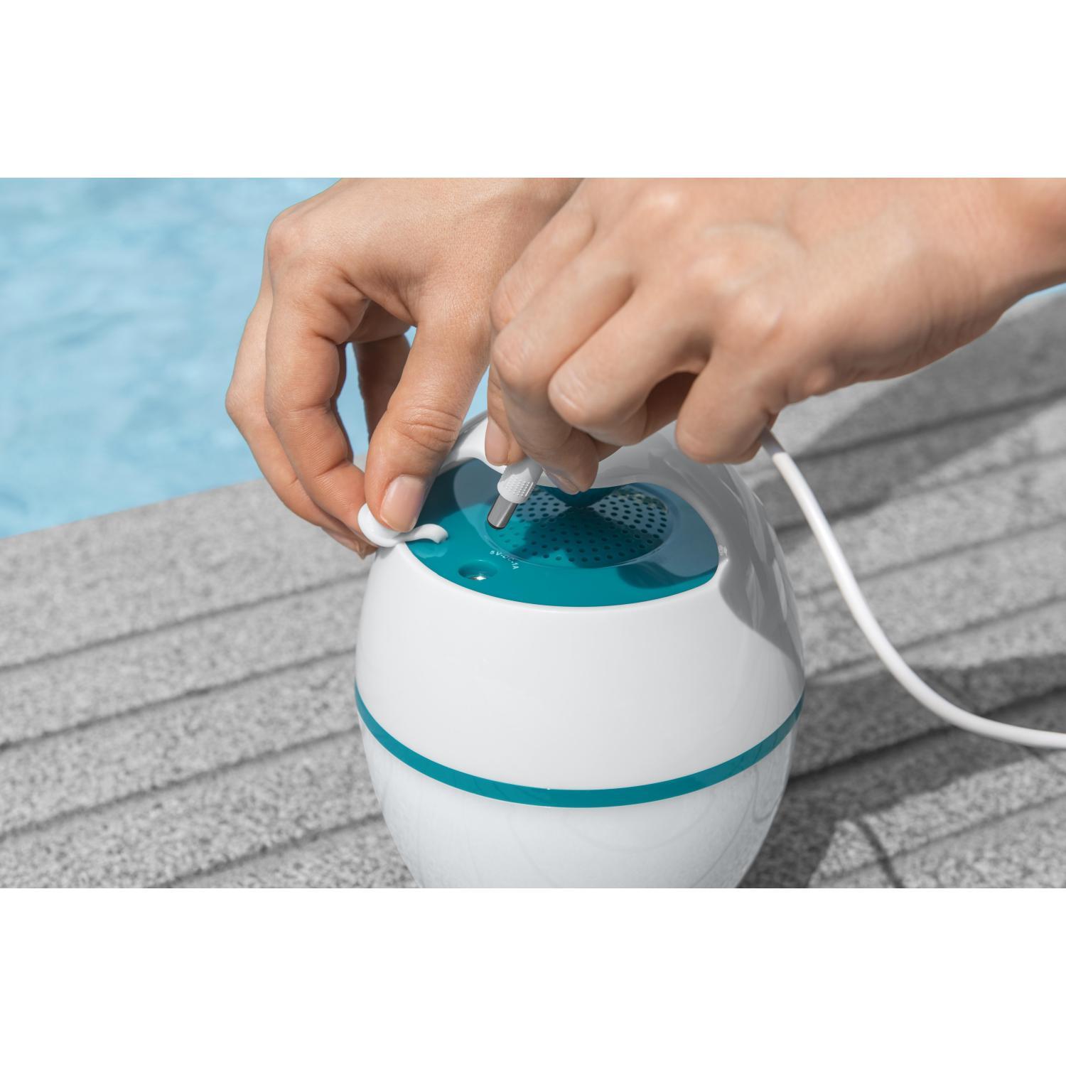 PARLANTE ALTAVOZ FLOTANTE BLUETOOTH CON LUCES PARA PISCINAS - 3
