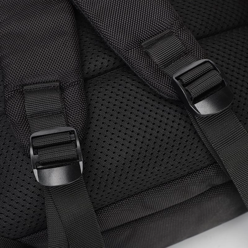 MOCHILA MULTIFUNCIONAL LAPTOP IMPERMEABLE CON PUERTO USB 35 LITROS - 8