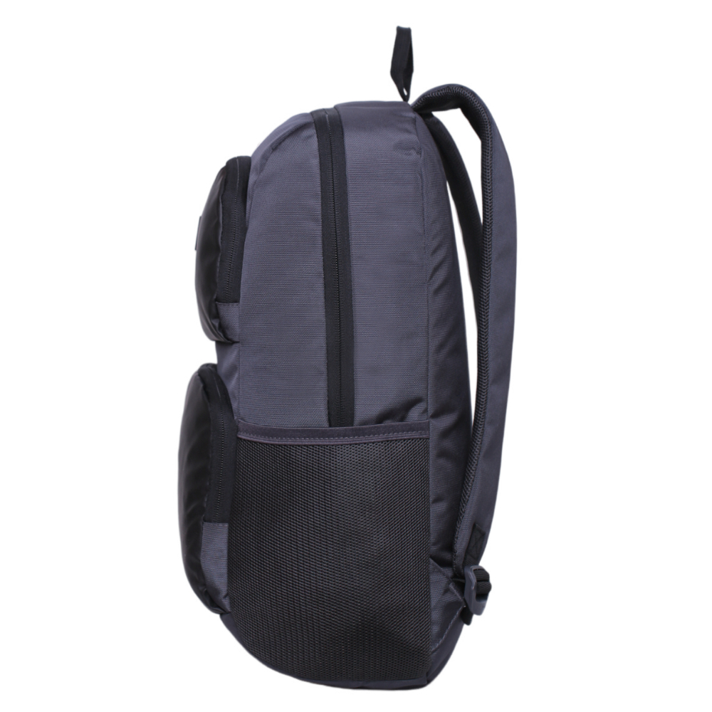 MOCHILA NOTEBOOK STINGER REVERSE GRIS OSCURO - 4