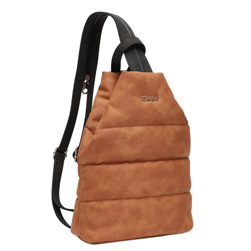MOCHILA Y CROSSBODY AMELIE PU CAMEL CALU - 1