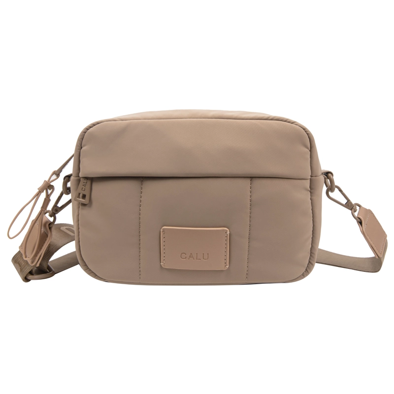 CARTERA BANDOLERA JOSEPHINE COMPACTA TAUPE CALU - 3