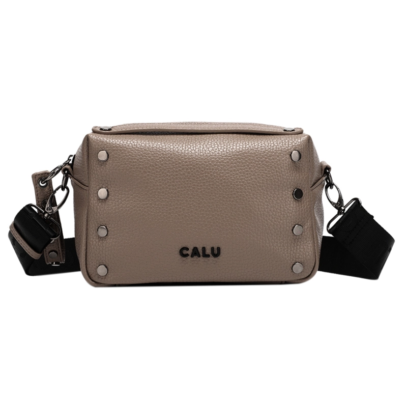 CARTERA BANDOLERA MILLIE PU CAFE CALU - 2