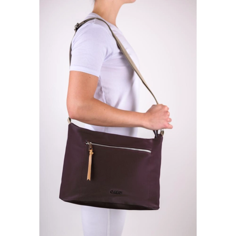 CARTERA BANDOLERA MEDIANA LILY MORADO CALU - 7