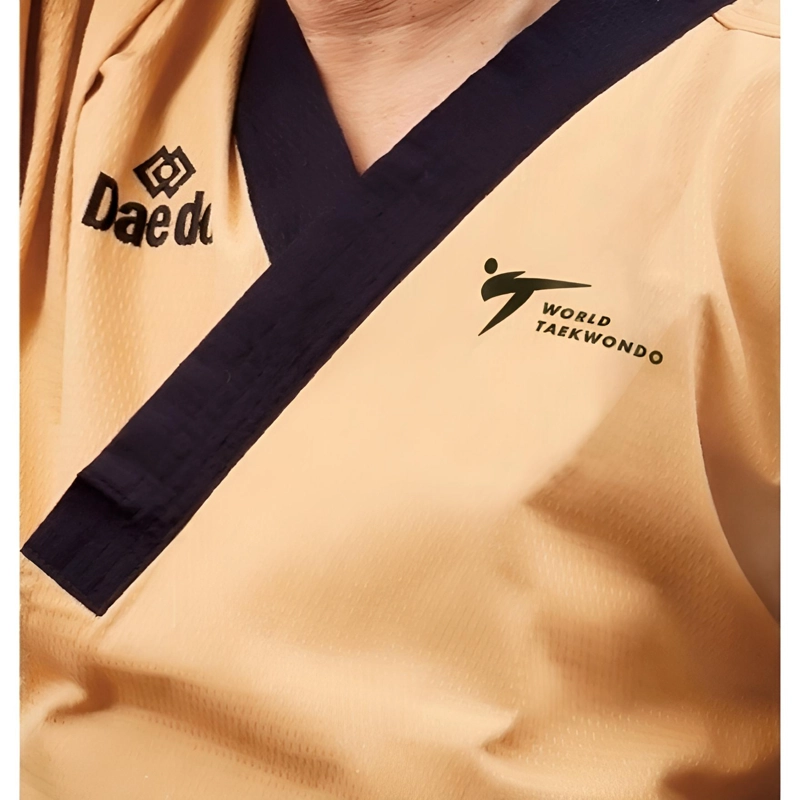 DOBOK DAEDO POOMSAE GRAND MASTER DORADO WT - 2