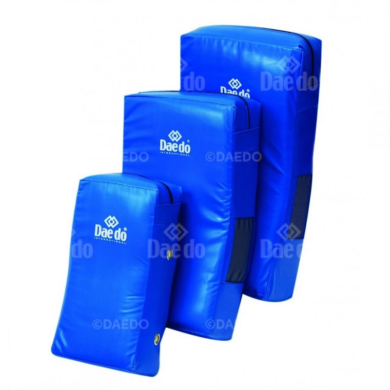 ESCUDO DAEDO ALTO IMPACTO GRANDE AZUL 70X33X20 CMS - 1