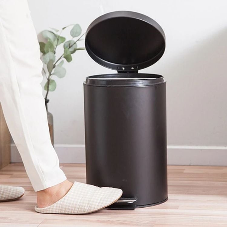 PAPELERA 8 LITROS ELEGANTE CON PEDAL BASURERO OFICINA BAÑO - 2