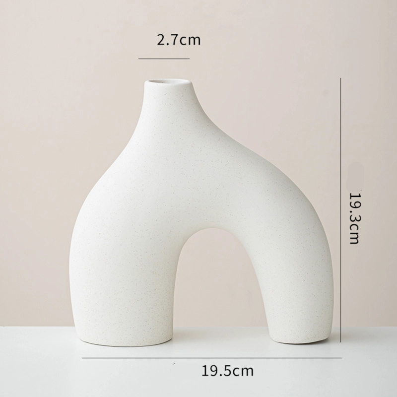 JUEGO DE JARRONES DE CERAMICA BLANCA DE TRES PIEZAS - 3