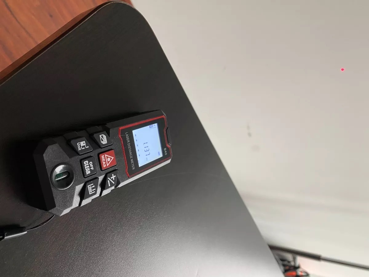 MEDIDOR LERNEN DISTANCIA LÁSER DIGITAL 40M CON ACCESORIOS - 3