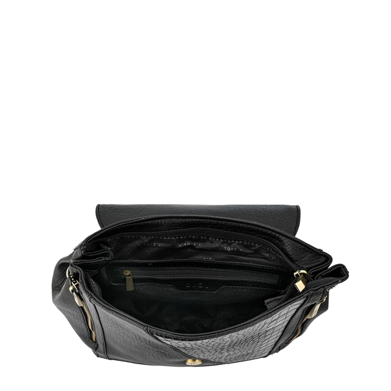 MOCHILA CON TAPA SIRA MEDIANA NEGRO - 4