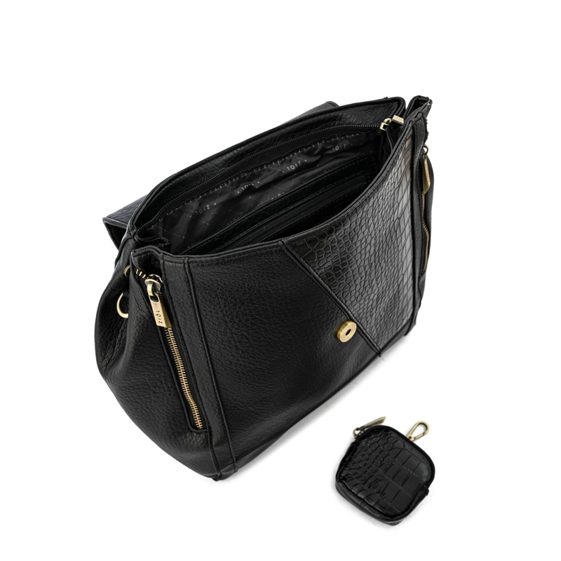 MOCHILA CON TAPA SIRA MEDIANA NEGRO - 5