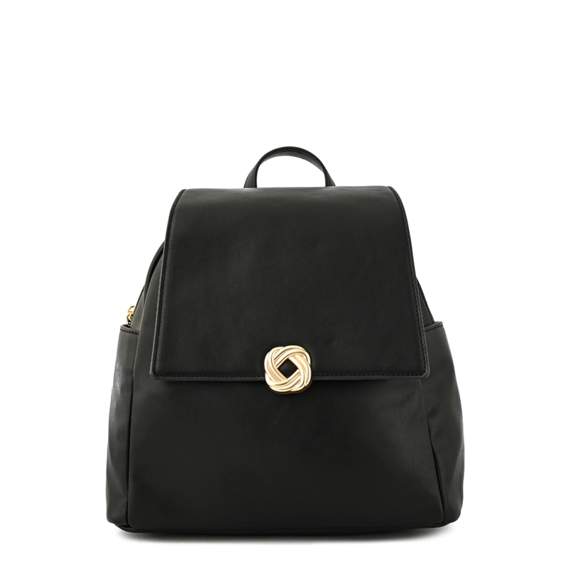 MOCHILA CON TAPA AGATA MEDIANA NEGRO - 1
