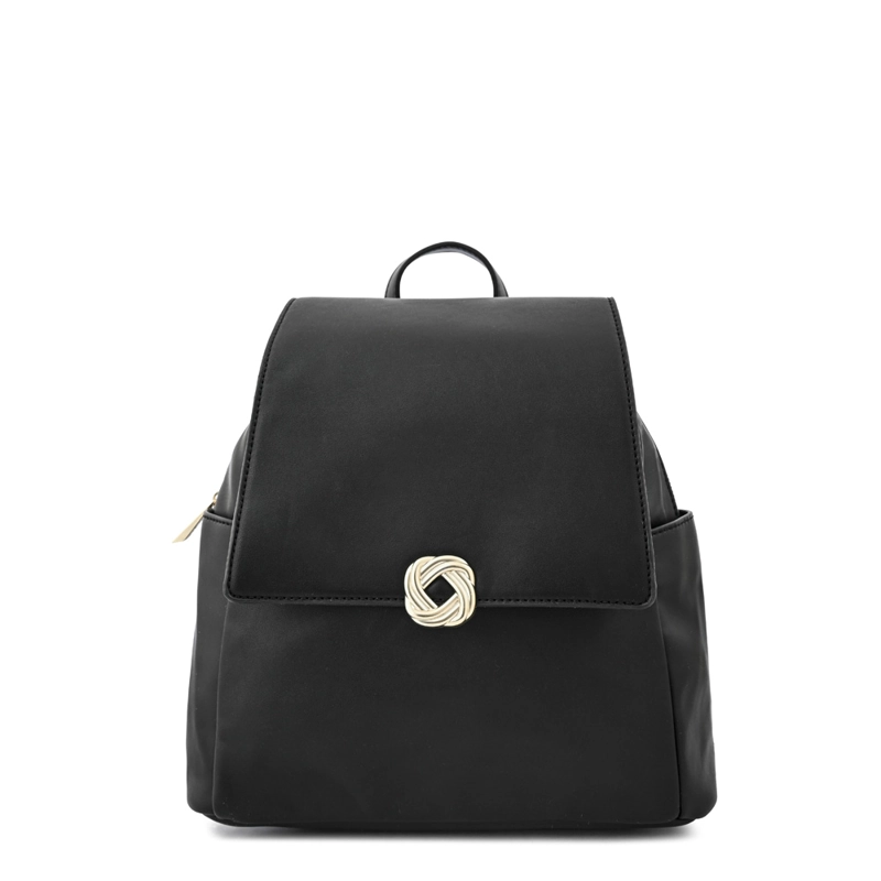 MOCHILA CON TAPA AGATA MEDIANA NEGRO ESPECIAL - 1