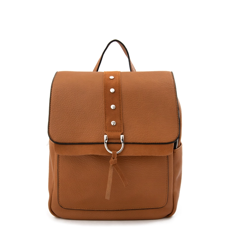 MOCHILA CON TAPA ALTHEA MEDIANA CAMEL - 1