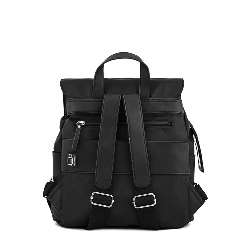 MOCHILA CON TAPA ODELIA MEDIANA NEGRO - 3