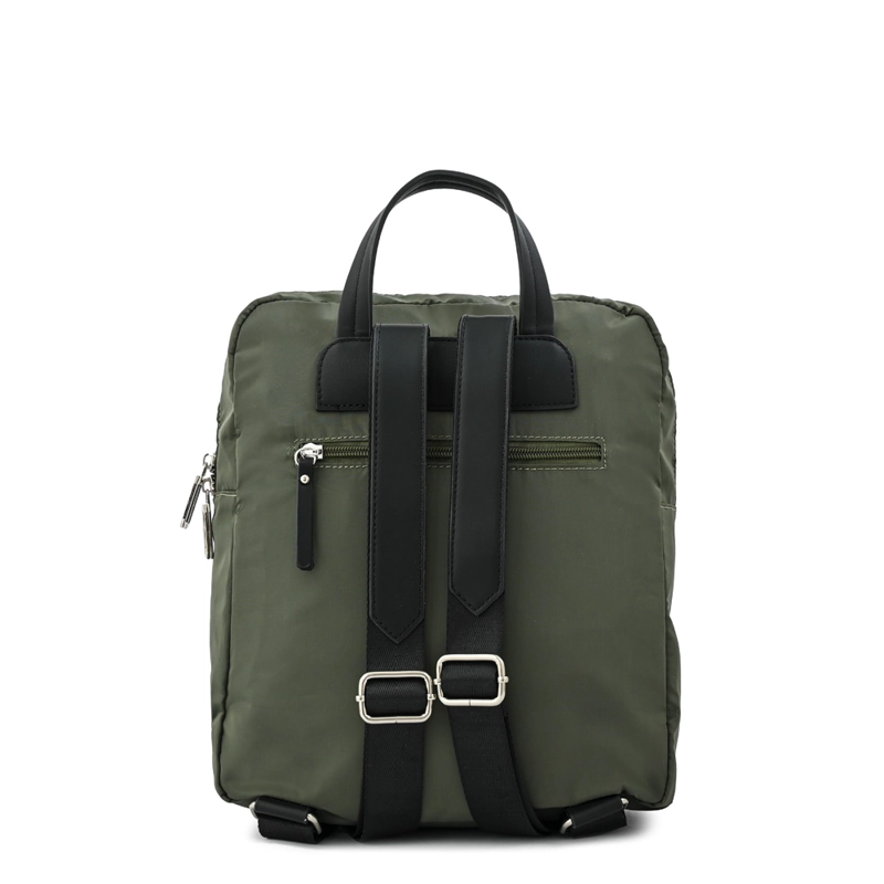 MOCHILA CARLA MEDIANA VERDE OLIVA - 3