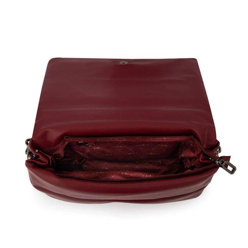 CARTERA BANDOLERA CON TAPA SILVI MEDIANA ROJO OSCURO - 4