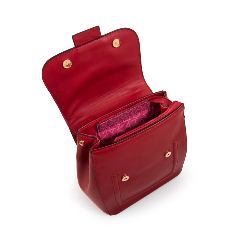 MOCHILA CON TAPA CARMINA MEDIANA ROJO - 4
