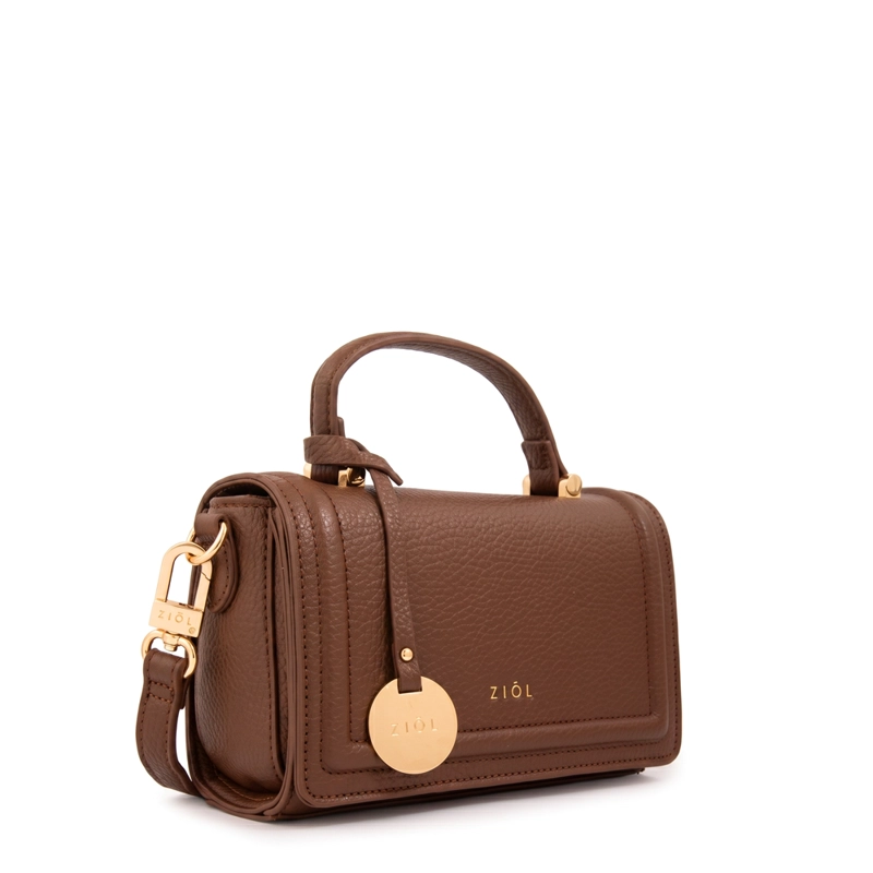 CARTERA BANDOLERA CON TAPA BRUNA CAFE - 1
